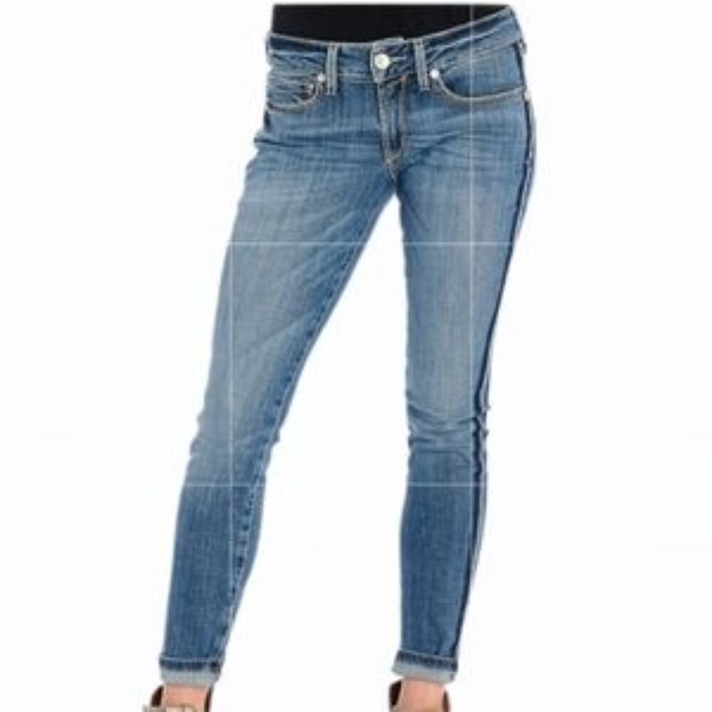 Ariat Women's Light Wash Skinny Jeans